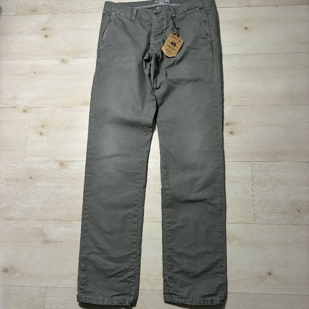 Gilded Age Men's 100% Cotton Olive Green Pants / Chinos. Size 34 by 34 (NWT)